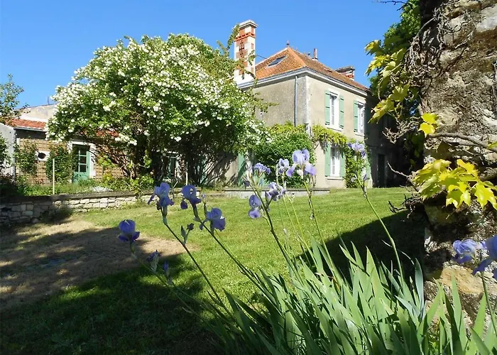 Villanelle بيت ضيافة